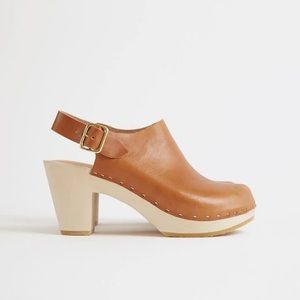 Bryr Clogs Suzie closed toe high heel (whiskey)